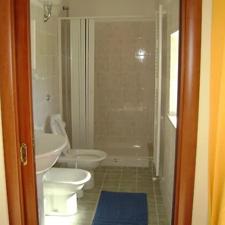 The Wishing Well Bed & Breakfast Gallinaro Room photo